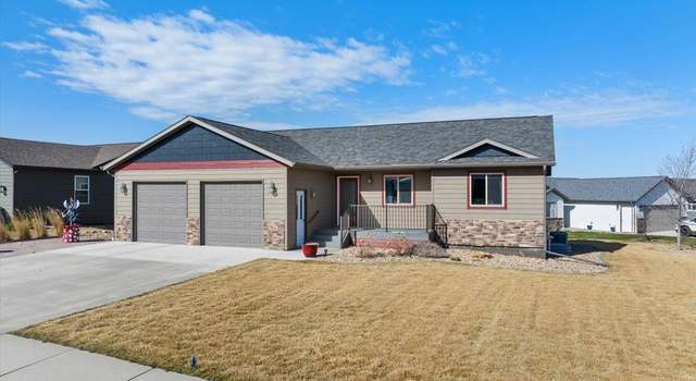 Photo of 2202 Conifer Loop, Belle Fourche, SD 57717