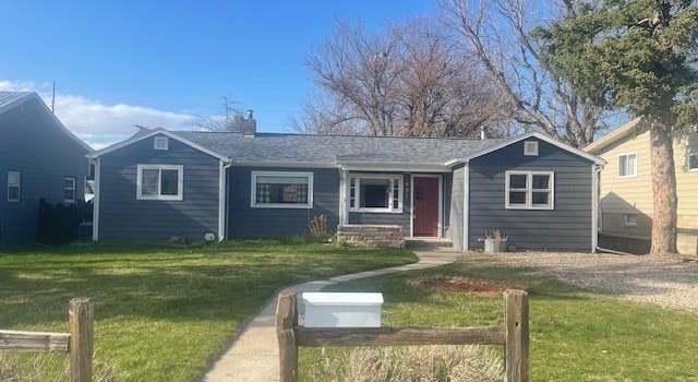 Photo of 1021 Omaha St, Belle Fourche, SD 57717