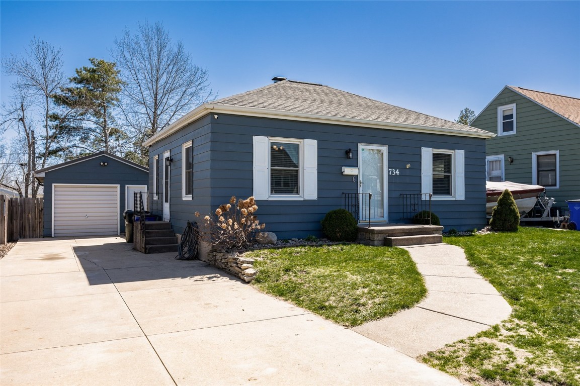 Redfin Cedar Rapids Iowa