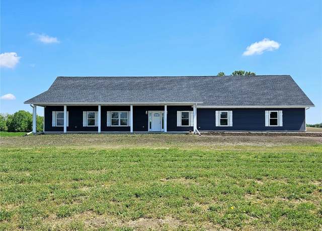 Property at 7936 217th Ave, Martelle, IA 52305, 3 beds, 2.5 baths