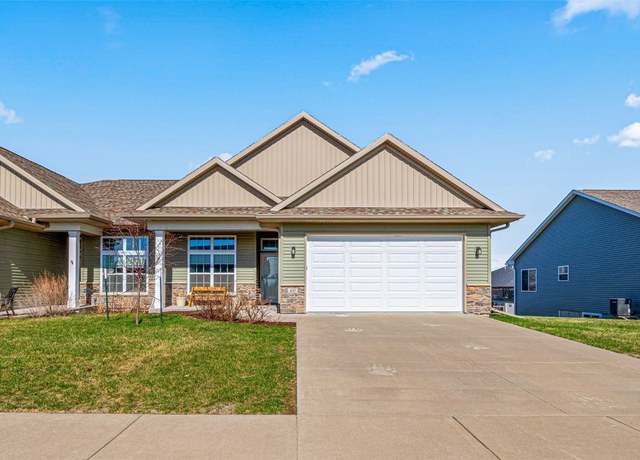 Property at 405 Ridge View Dr, West Branch, IA 52358, 4 beds, 3 baths