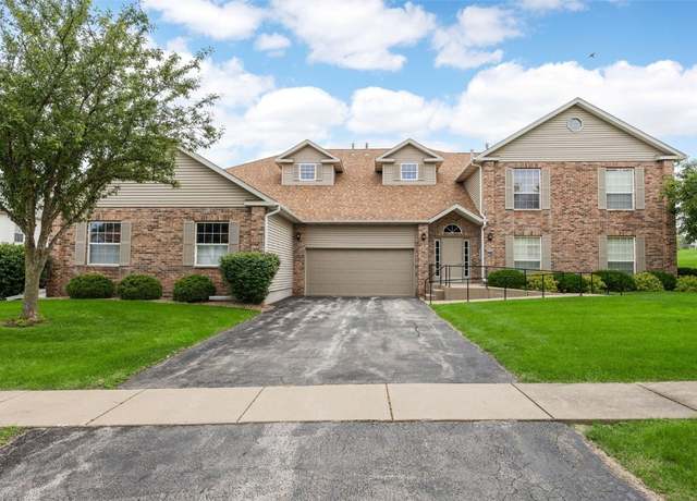 Property at 4710 Westchester Dr NE Unit C, Cedar Rapids, IA 52402, 2 beds, 2 baths
