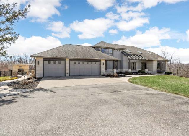 Property at 2511 Deer Lane Rd, Marion, IA 52302, 4 beds, 3 baths