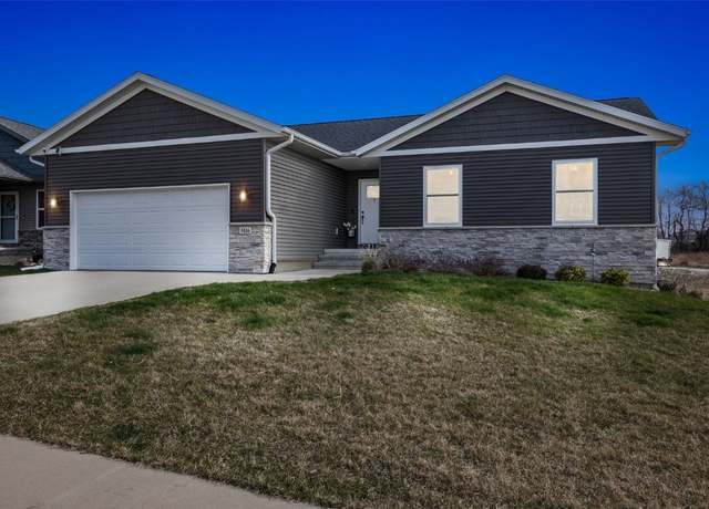 Property at 5116 Ruhd St SW, Cedar Rapids, IA 52404, 3 beds, 2 baths