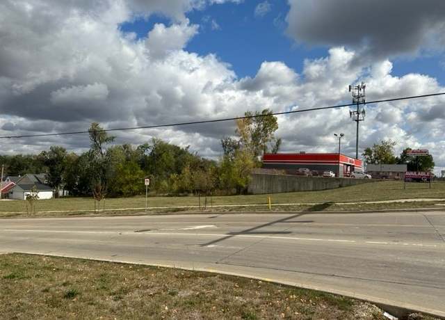 Property at 2700 Mount Vernon Rd SE, Cedar Rapids, IA 52403