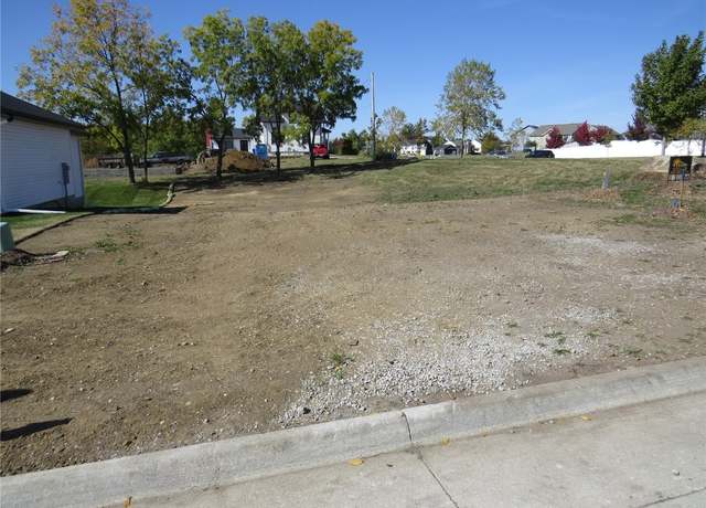 Property at 3302 Sokol Ln SW, Cedar Rapids, IA 52404