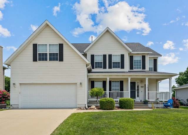 Property at 8104 Gray Fox Dr NE, Cedar Rapids, IA 52402, 4 beds, 3.5 baths