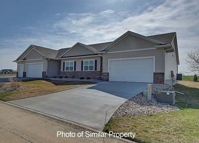 Property at 2933 Clubhouse Dr, Marion, IA 52302, 3 beds, 3 baths