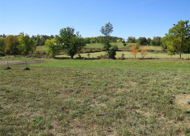 Property at 3406 Sokol Ln SW, Cedar Rapids, IA 52404