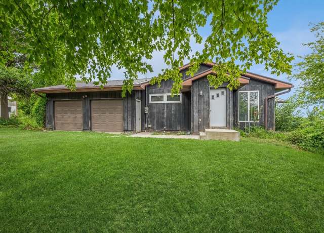 Property at 5555 Troy Mills Rd, Walker, IA 52352, 3 beds, 2 baths