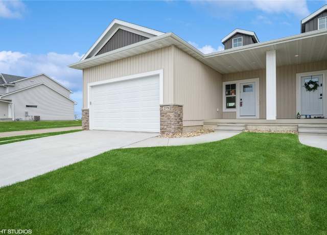 Property at 2375 Bluegrass St, Marion, IA 52302, 3 beds, 3 baths