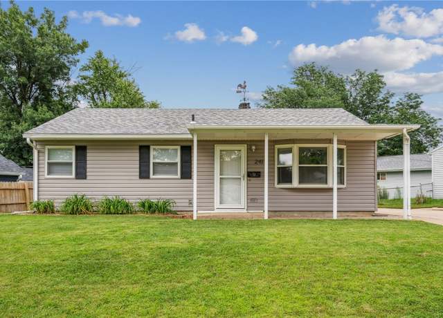 Property at 2417 Illinois St SW, Cedar Rapids, IA 52404, 3 beds, 1 bath