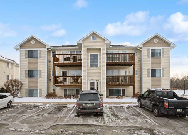 Property at 6715 Creekside Dr NE #12, Cedar Rapids, IA 52402, 2 beds, 1 bath