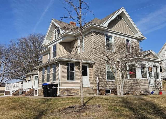 Property at 1808 8th Ave, Belle Plaine, IA 52208, 4 beds, 2.5 baths