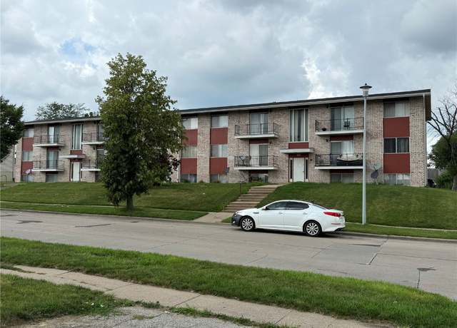 Property at 3710 and 3720 12th Ave SW, Cedar Rapids, IA 52404