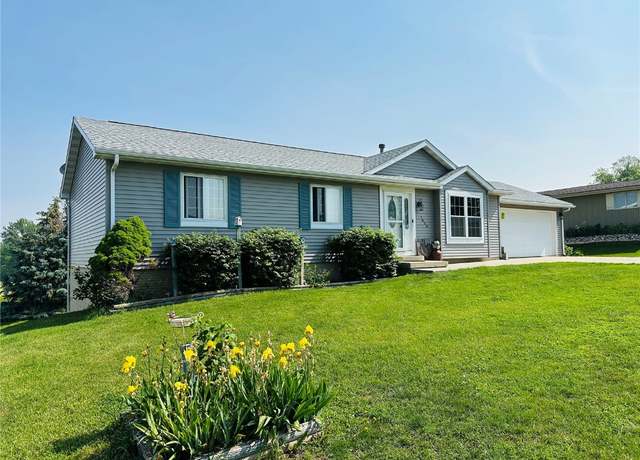 Property at 1538 Rainbow Dr, Belle Plaine, IA 52208, 3 beds, 1.5 baths