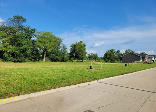 Property at 3502 Sokol Lane Ln, Cedar Rapids, IA 52404