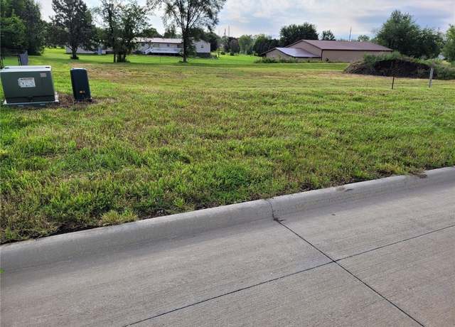 Property at 3431 Sokol Lane Ln, Cedar Rapids, IA 52404