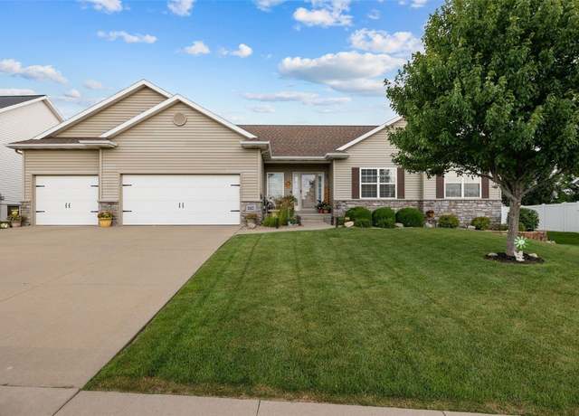 Property at 2012 Radcliffe Dr SW, Cedar Rapids, IA 52404, 4 beds, 3 baths