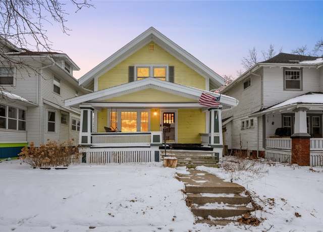 Property at 1941 SE Grande Ave SE, Cedar Rapids, IA 52403, 3 beds, 3 baths