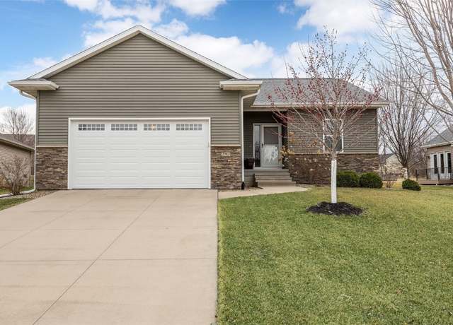 Property at 295 S Blairsferry Xing, Hiawatha, IA 52233, 4 beds, 3 baths