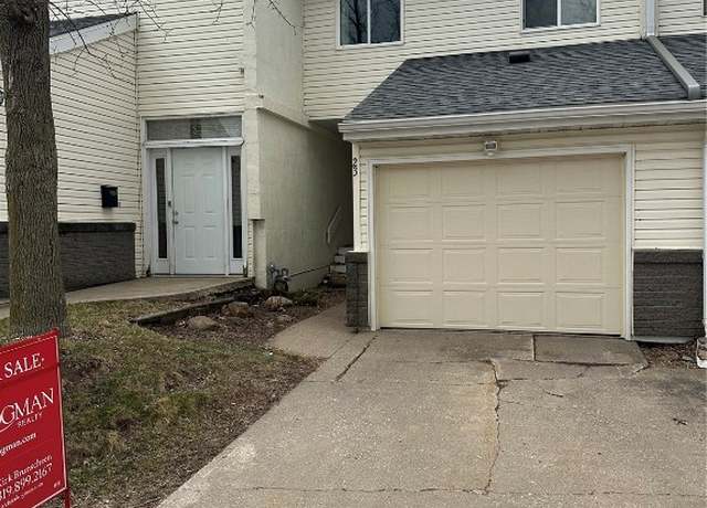 Property at 51 29th Avenue Dr SW #23, Cedar Rapids, IA 52404, 3 beds, 2.5 baths