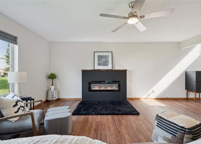 Property at 2710 Pheasant Ridge Ct, Marion, IA 52302, 3 beds, 2.5 baths