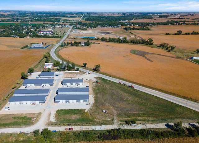 Property at 3230 N Center Point Rd, Robins, IA 52302