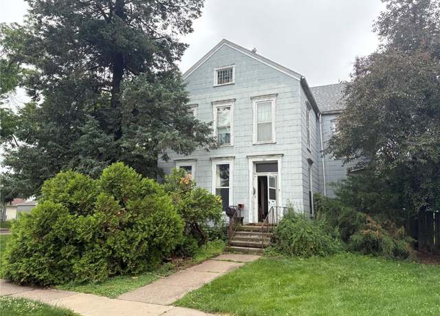 Property at 321 E 2nd St, Washington, IA 52353, 3 beds, 1.5 baths