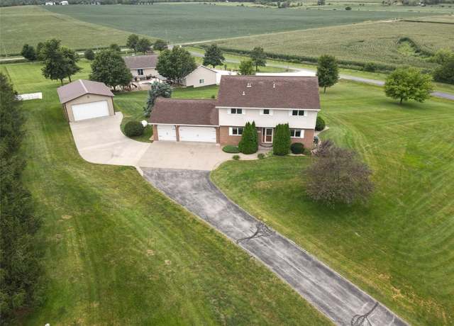 Property at 3368 64th St, Palo, IA 52324, 4 beds, 3.5 baths