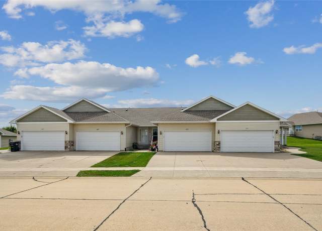 Property at 6373 Muirfield Dr SW, Cedar Rapids, IA 52404, 3 beds, 3 baths