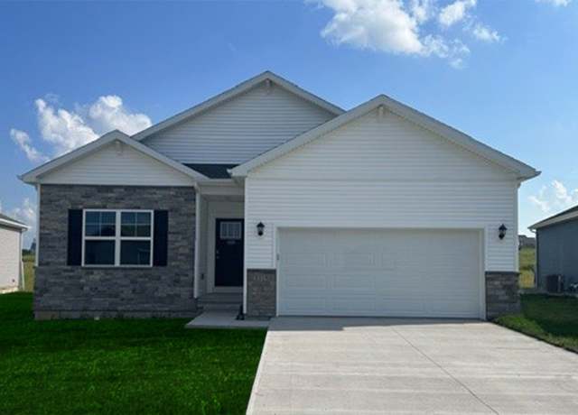 Property at 2830 Mary Dr, Hiawatha, IA 52233, 3 beds, 2 baths