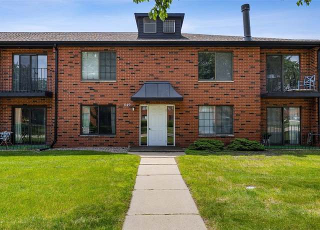 Property at 849 Kerry Ln SE #49, Cedar Rapids, IA 52403, 2 beds, 2 baths