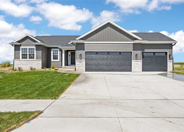 Property at 2238 Royal Oak Ridge Rd, Marion, IA 52302, 4 beds, 3 baths