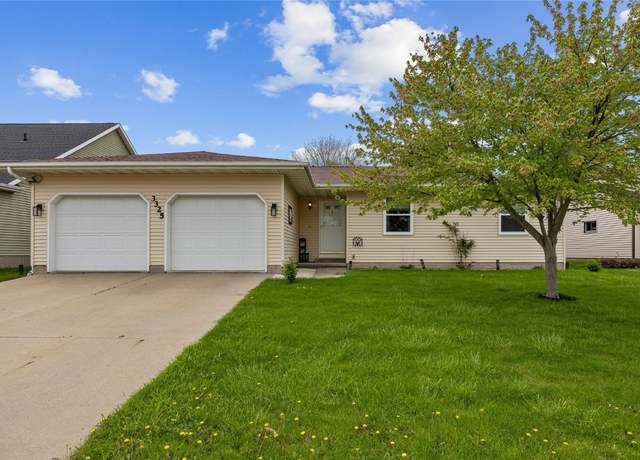 Property at 3325 29th Ave, Marion, IA 52302, 3 beds, 2.5 baths