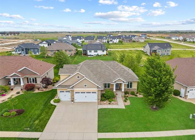 Property at 4332 Quail Trail Dr, Marion, IA 52302, 5 beds, 3 baths