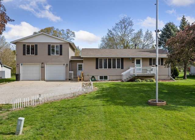 Property at 4223 V St, Homestead, IA 52236, 3 beds, 2 baths
