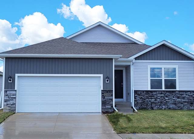 Property at 2729 Prairielight Dr, Hiawatha, IA 52233, 4 beds, 3 baths