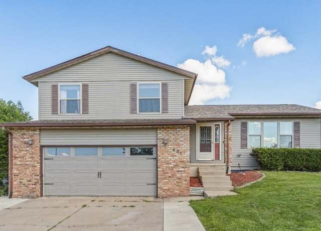 Property at 431 Teakwood Ln NE, Cedar Rapids, IA 52402, 3 beds, 2.5 baths