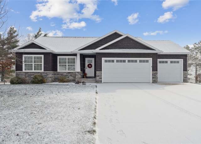 Property at 3039 Dell Ridge Ct Ct, Hiawatha, IA 52233, 4 beds, 3 baths