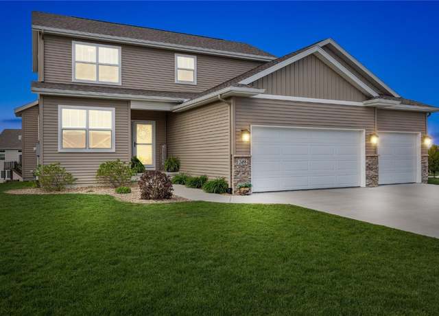 Property at 2455 Bridlewood Ct, Marion, IA 52302, 4 beds, 3.5 baths