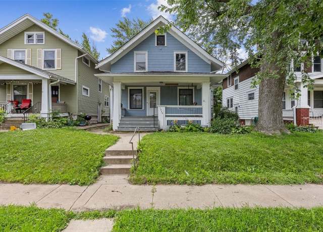 Property at 1735 4th Ave SE, Cedar Rapids, IA 52403, 4 beds, 2.5 baths