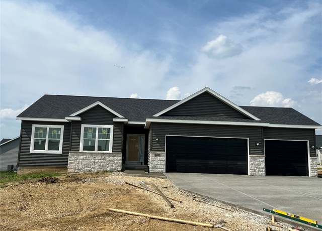 Property at 6916 Rock Wood Dr SW, Cedar Rapids, IA 52404, 3 beds, 2 baths