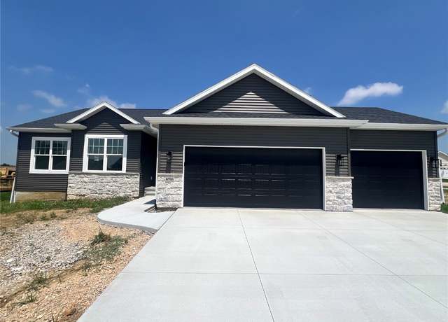 Property at 6916 Rock Wood Dr SW, Cedar Rapids, IA 52404, 3 beds, 2 baths