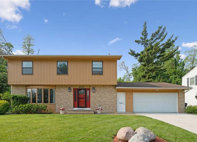Property at 407 Parkland Dr SE, Cedar Rapids, IA 52403, 4 beds, 2.5 baths