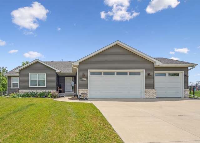 Property at 4613 Prairie Grass Ct NE, Cedar Rapids, IA 52411, 5 beds, 3 baths