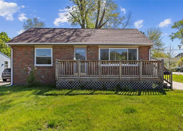 Property at 634 26th St SE, Cedar Rapids, IA 52403, 2 beds, 1.5 baths
