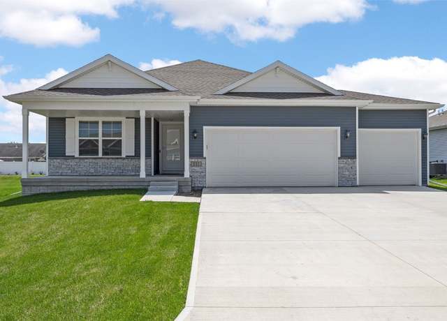 Property at 111 Sumac Dr, Palo, IA 52324, 3 beds, 2 baths