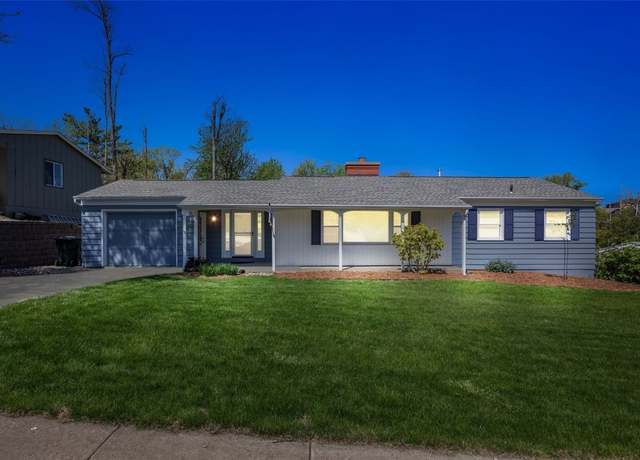 Property at 411 Red Fox Rd SE, Cedar Rapids, IA 52403, 3 beds, 2 baths