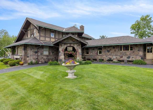 Property at 1900 Linden Dr SE, Cedar Rapids, IA 52403, 5 beds, 3.5 baths